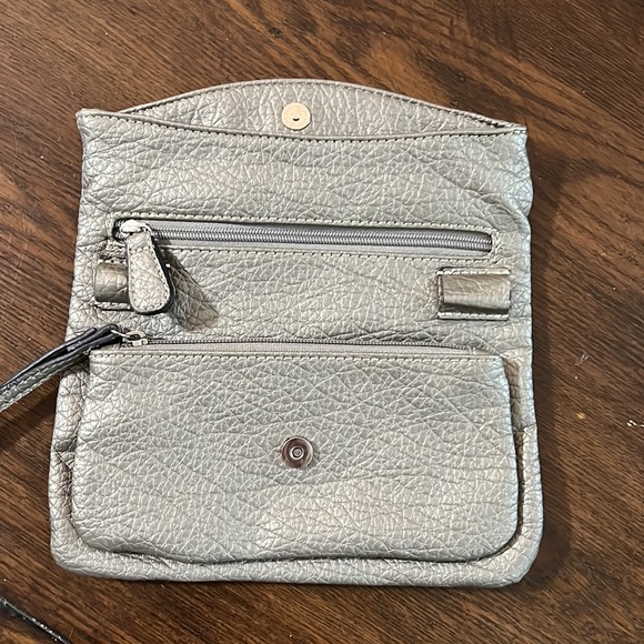Nine West Wristlet/crossbody - Picture 3 of 7